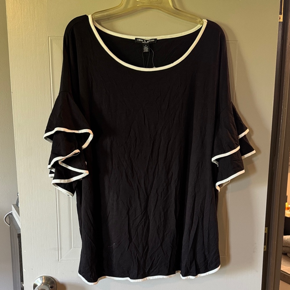 Cable & Gauge Black Top with White Trim Ruffle Sleeves